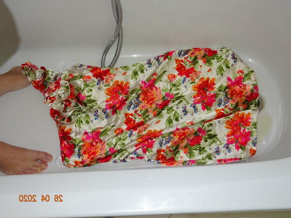 5P pissed on floral 3 dress