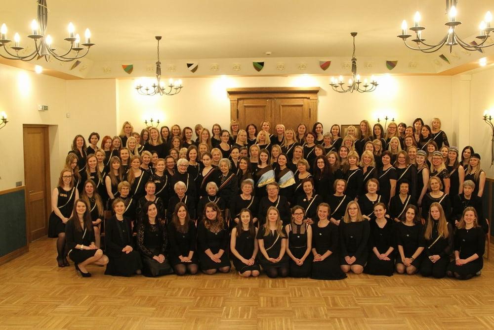25P various polish females in tights pantyhose 129