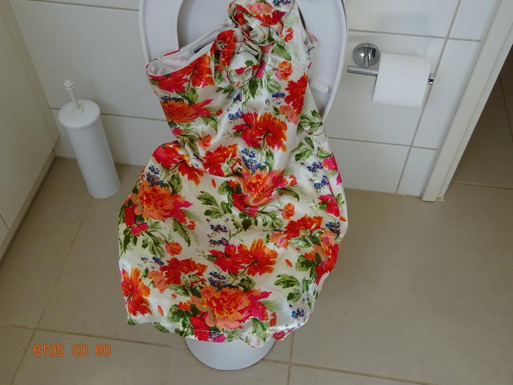 9P floral dress 3 piss