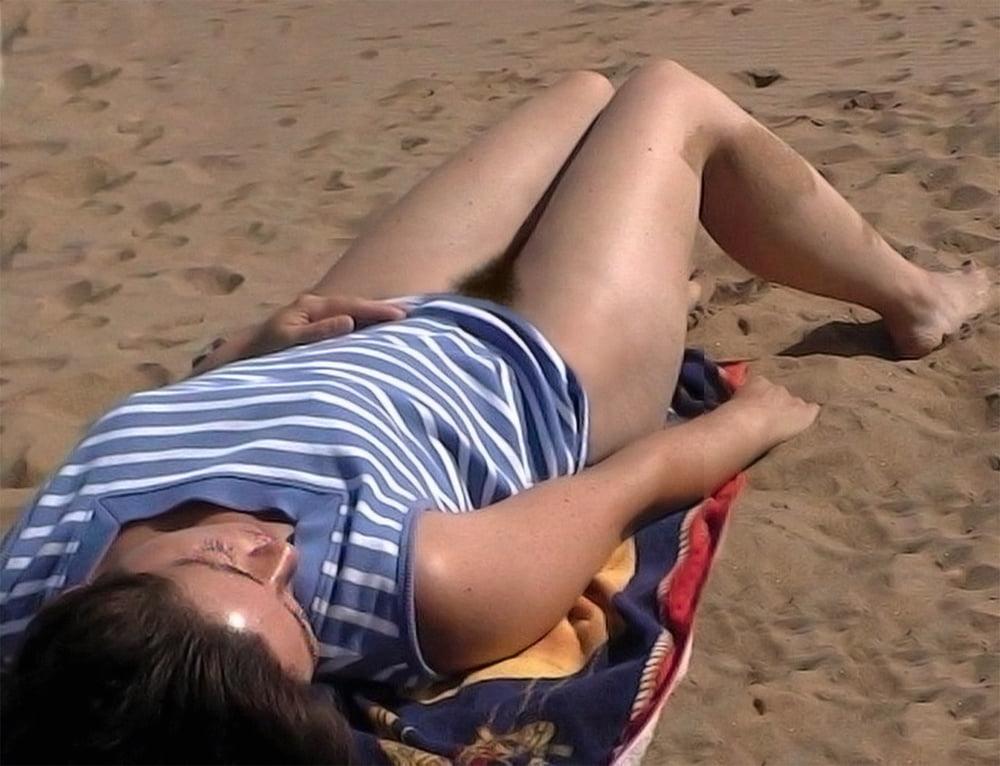16P GUYLAINE  43 Y FRENCH WHORE FROM NANTES
