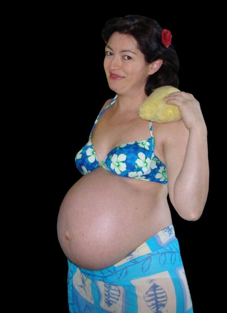 16P GUYLAINE  43 Y FRENCH WHORE FROM NANTES