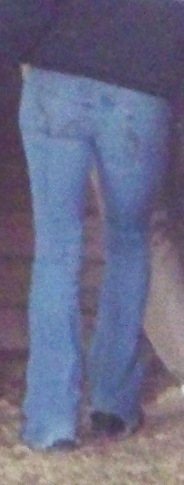 17P Nice Ass in Blue Jeans 