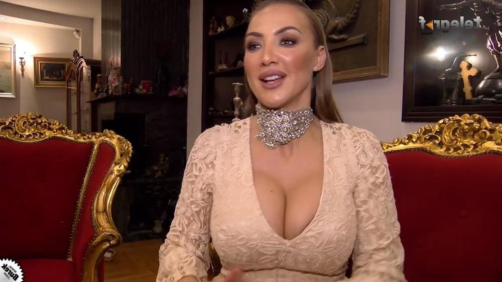 25P Serbian Busty Milf-Goga