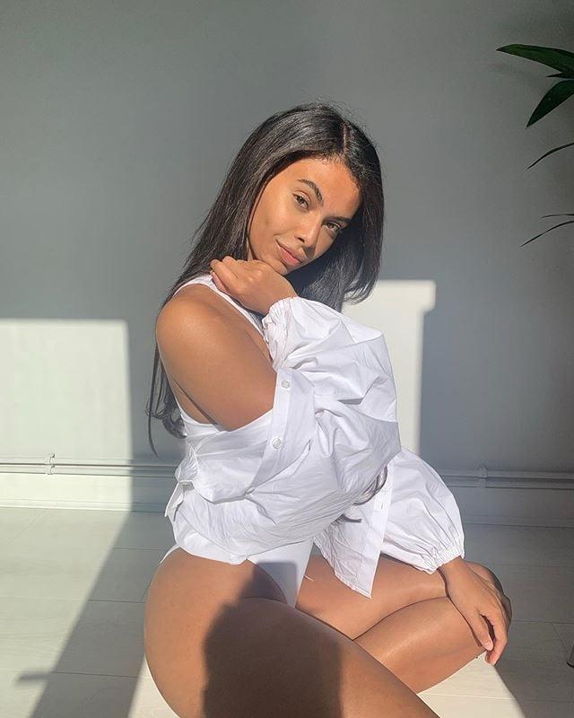 25P Sophie Piper Love Island 2020