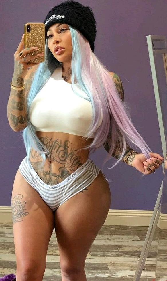 10P Black Cameltoe 2