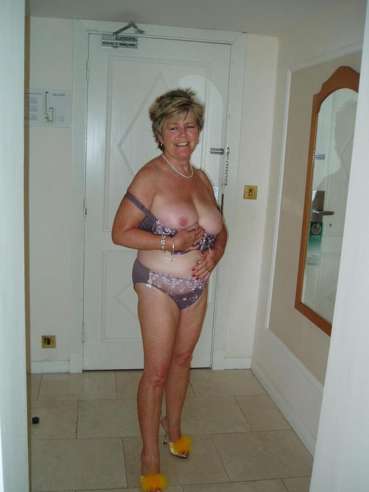 25P Nice ladies I would love to