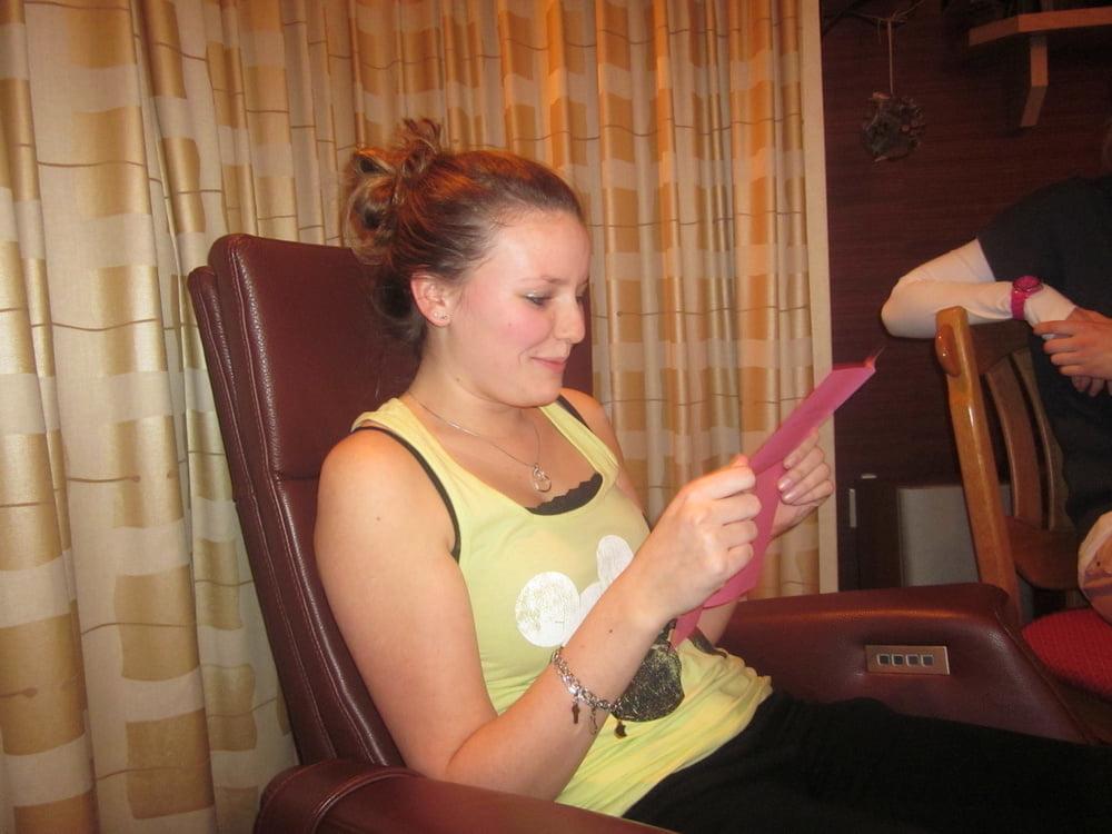 25P Katje93... horny dutch girl