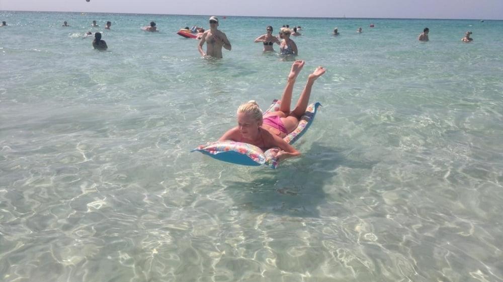 25P Women Need Exposure 856 - Young Blonde Holiday