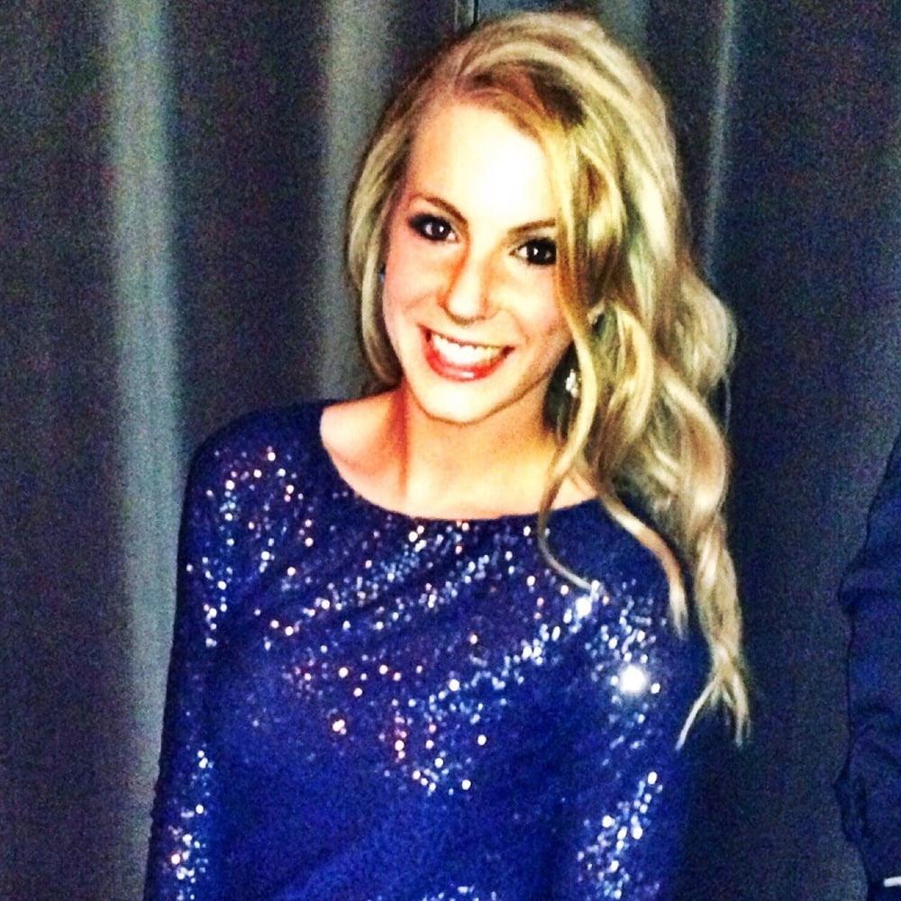 25P Canadian  soccer  girlfriend