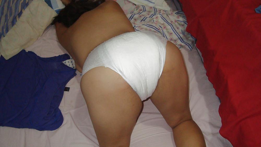 13P MY FRIEND USING DIAPERS