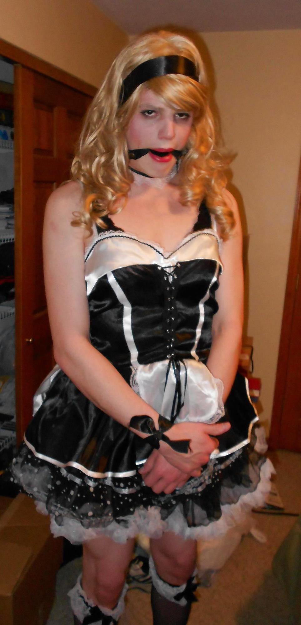 25P French Maid Sissy Vanessa