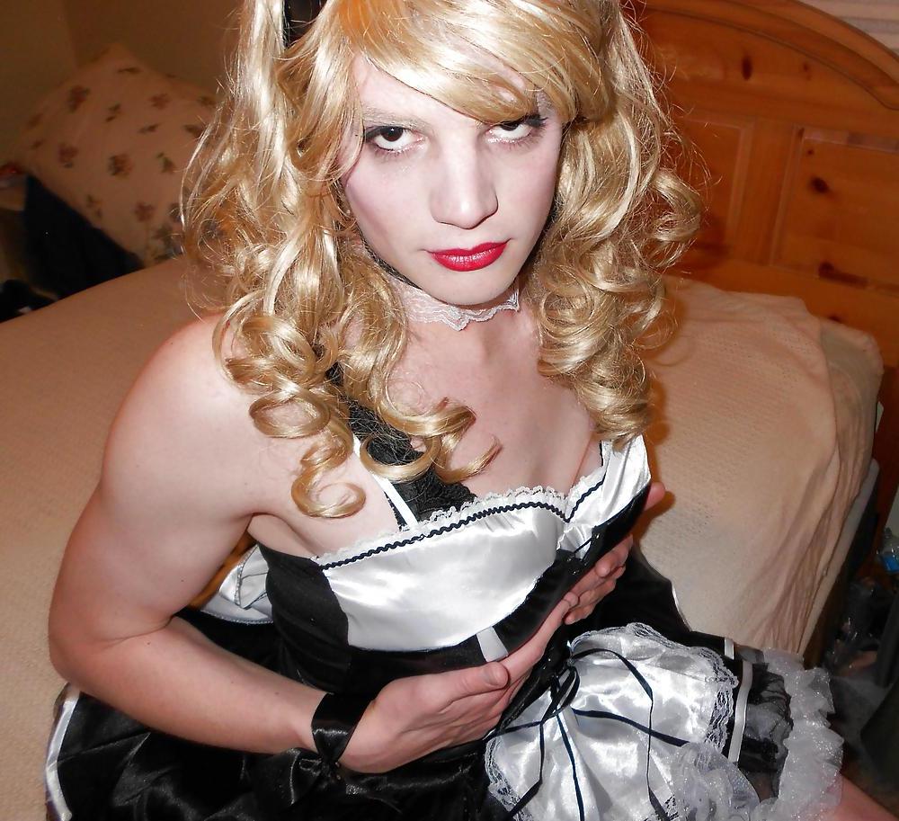 25P French Maid Sissy Vanessa