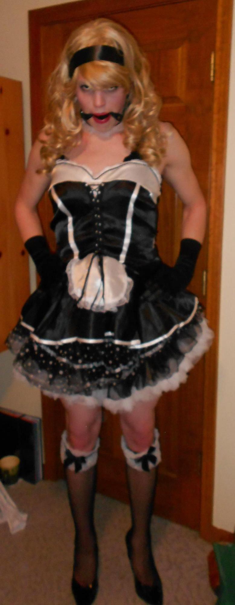25P French Maid Sissy Vanessa