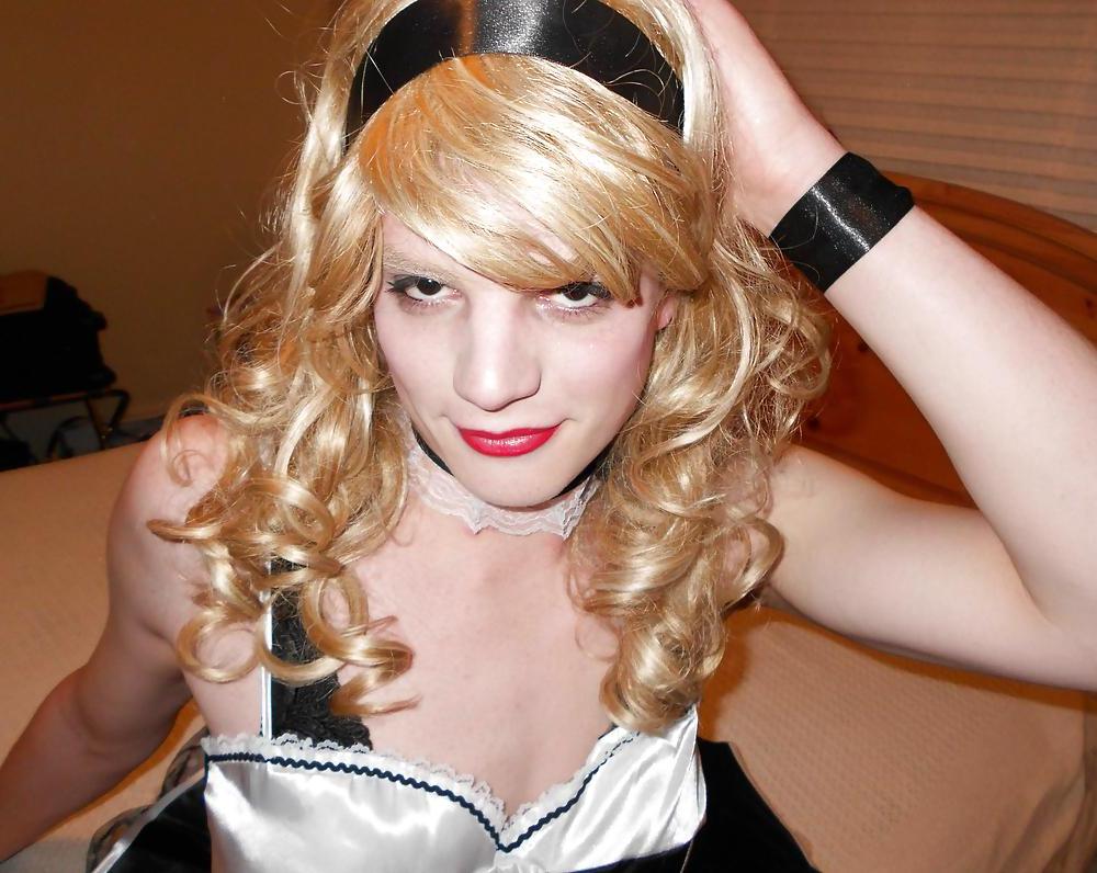 25P French Maid Sissy Vanessa