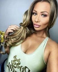 25P Shaughna Phillips Love Island 2020