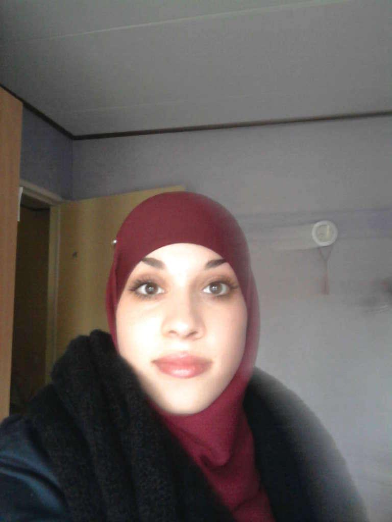 6P Dutch hijab girl