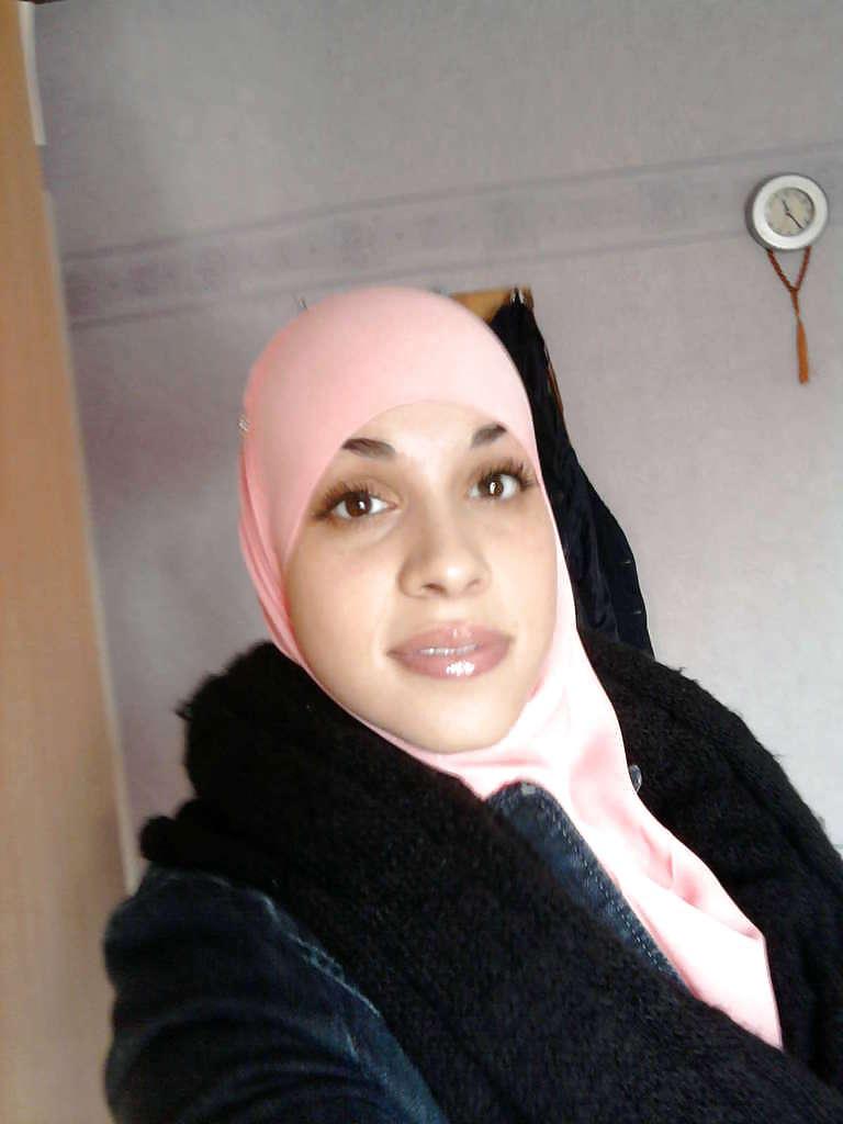 6P Dutch hijab girl