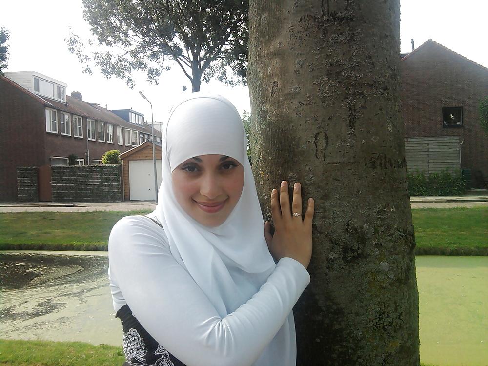 6P Dutch hijab girl
