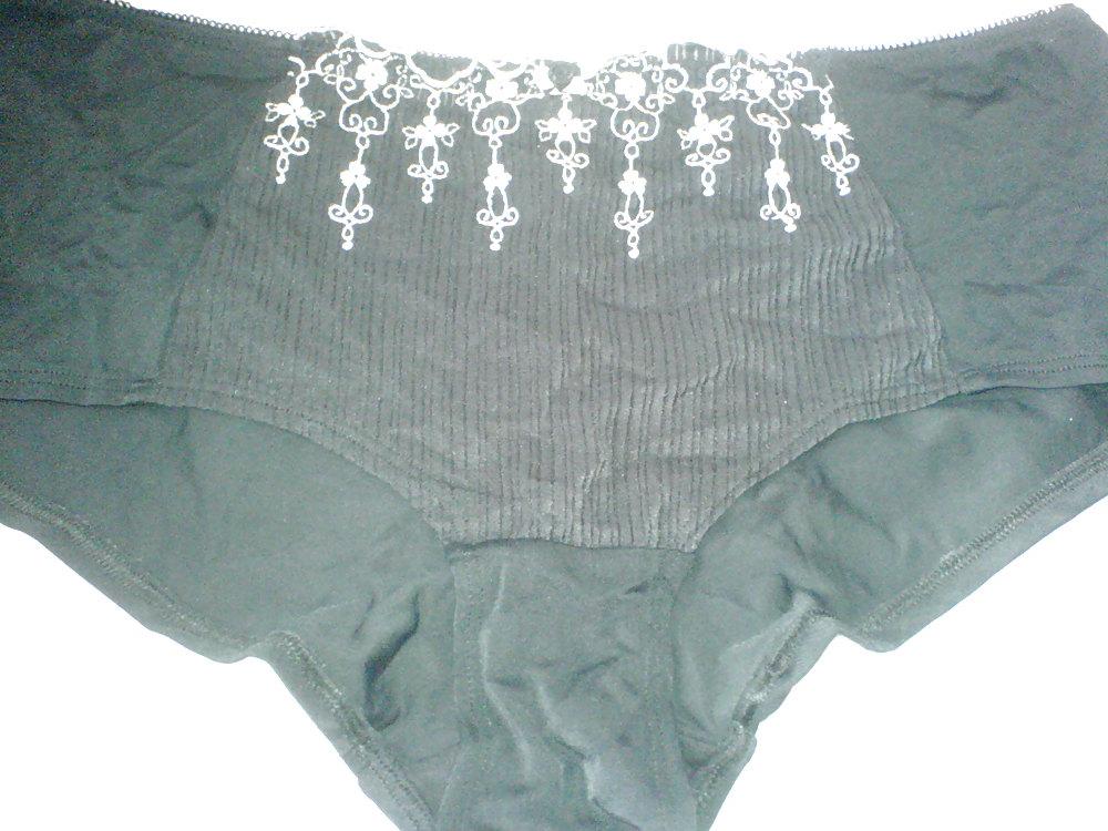 11P More GF Sister 1 panties plus hidden cam pic