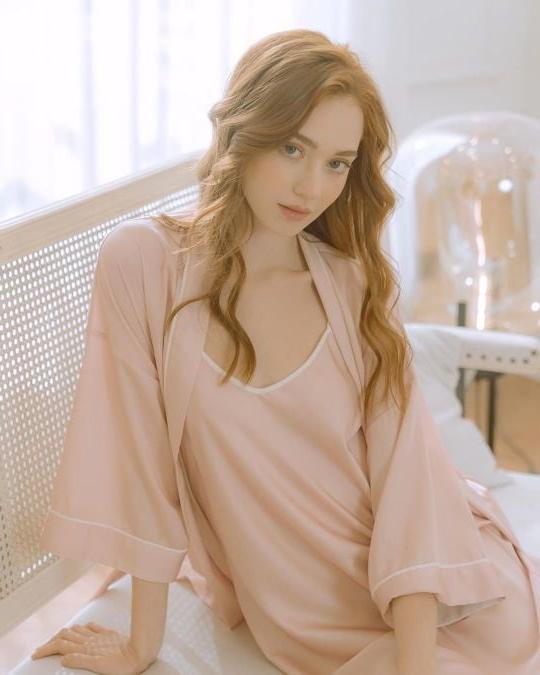 25P Women I'd Love to Be 19