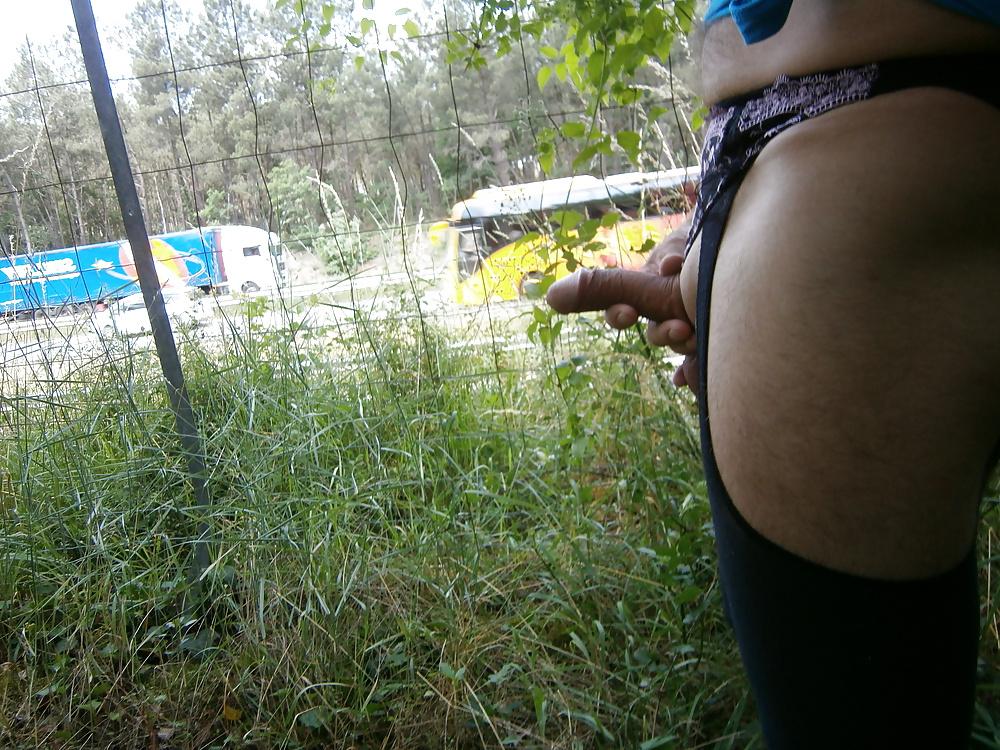 5P Flashcock public exhib dogging outdoor outside flashing