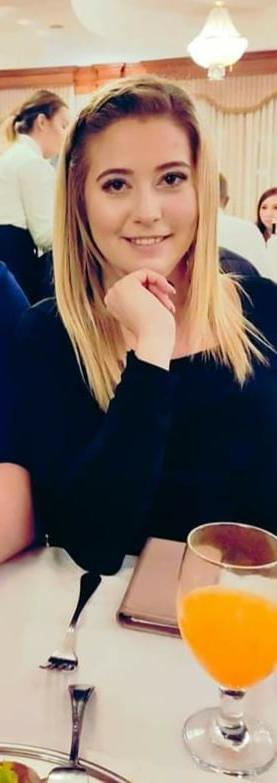 5P Blonde  friends would you Like to fuck her?