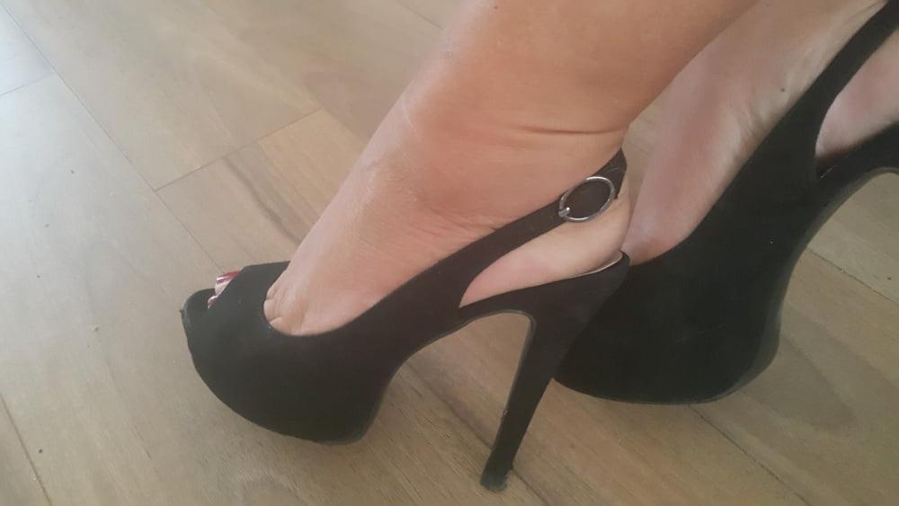 19P high heels