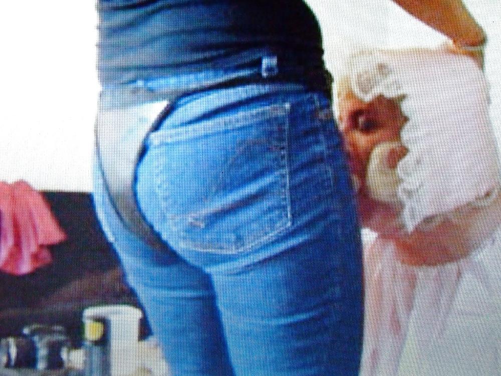 23P Mistress Alisha Gets Serious Comments Please!
