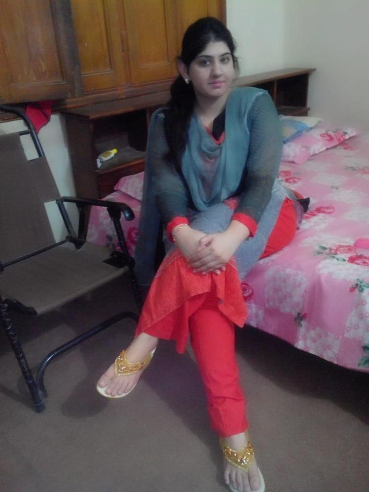 25P My Pakistani Cousin Who I Fuck When I'm Abroad