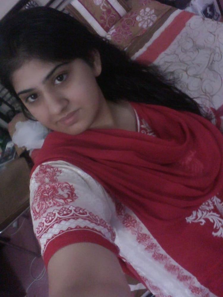25P My Pakistani Cousin Who I Fuck When I'm Abroad