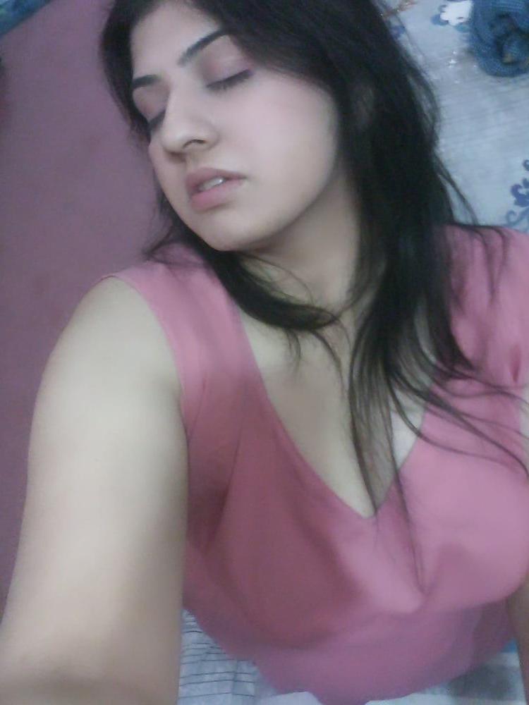 25P My Pakistani Cousin Who I Fuck When I'm Abroad