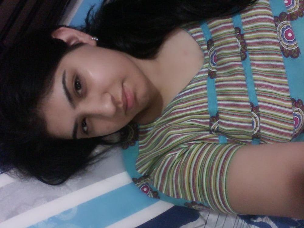 25P My Pakistani Cousin Who I Fuck When I'm Abroad