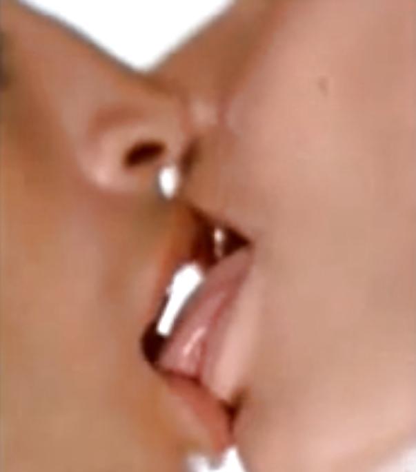 6P Soul meets soul on lovers' lips