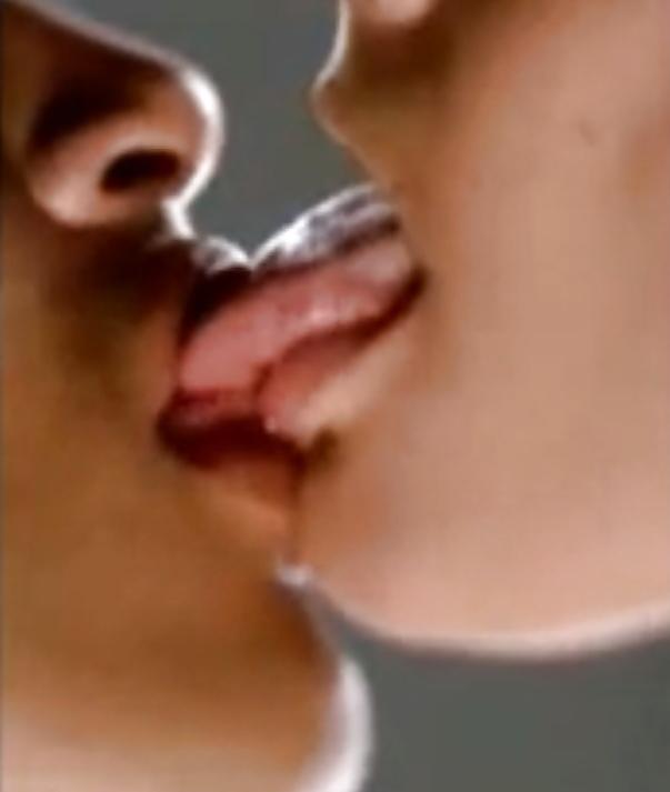 6P Soul meets soul on lovers' lips