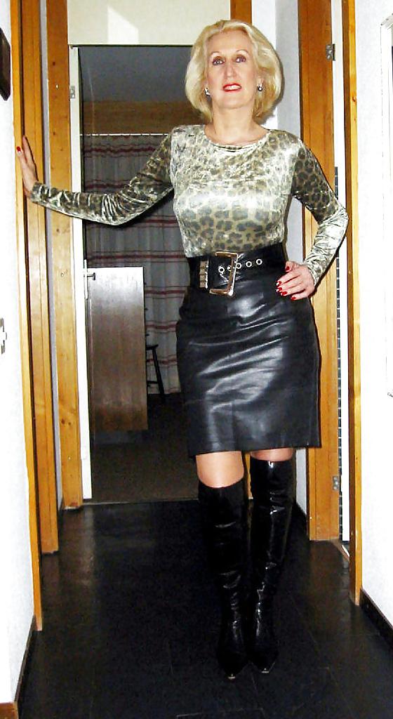 25P Fetish Glamour