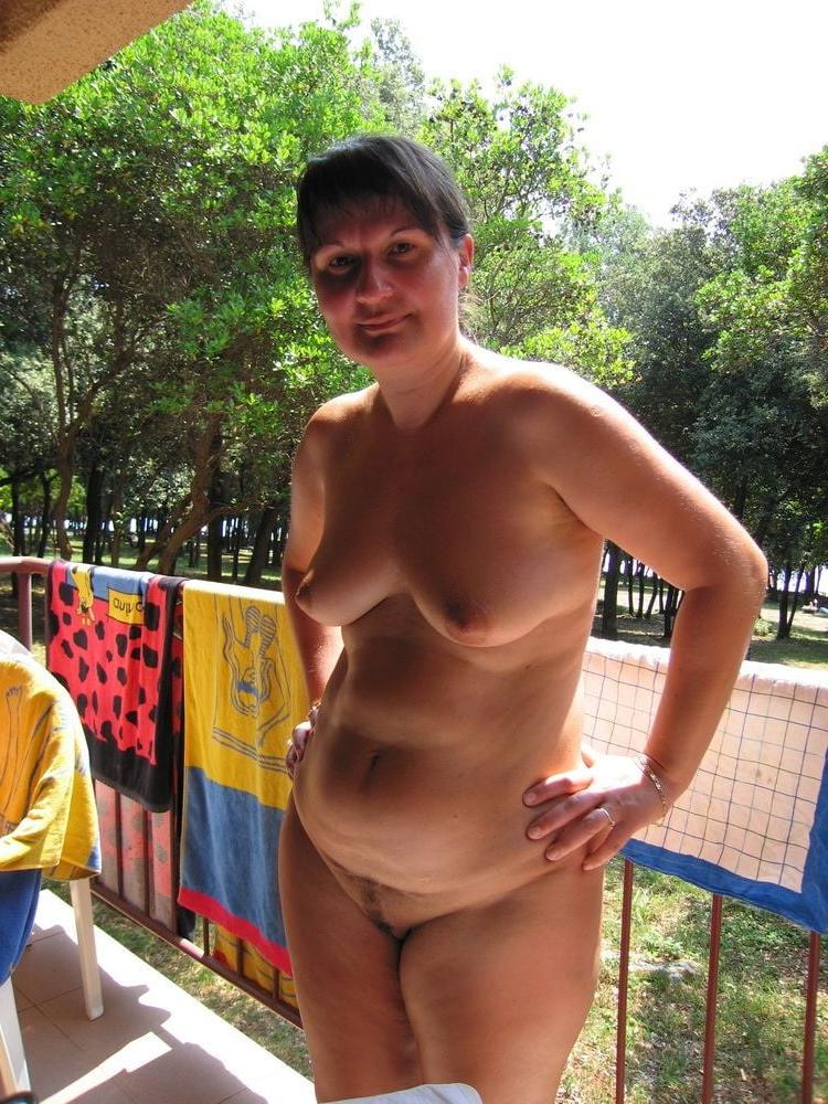 24P NAKED AT HOME 2
