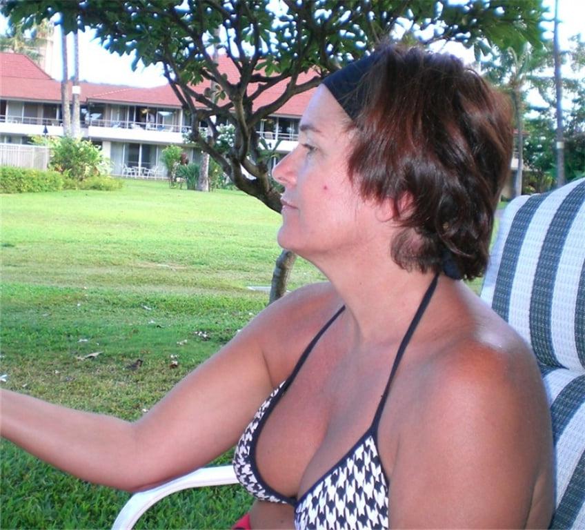25P Sexy momma's holiday pics