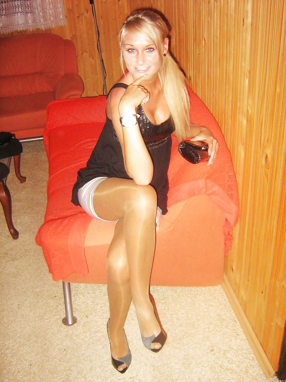 24P Pantyhose girls Part one