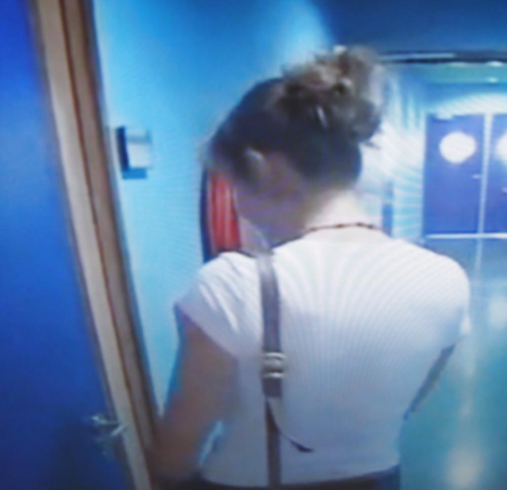22P Michelle hidden cam