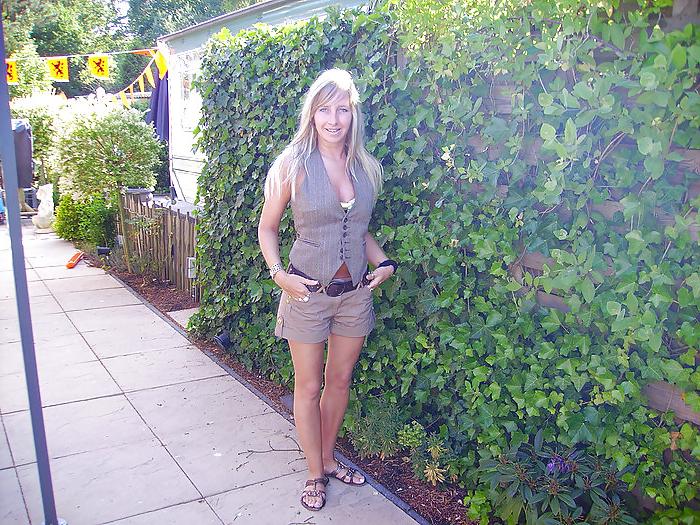 15P Young dutch mother