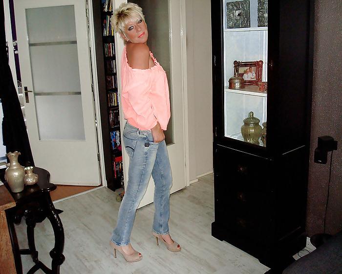 4P Dutch mature hot chick in tight jeans and nylon