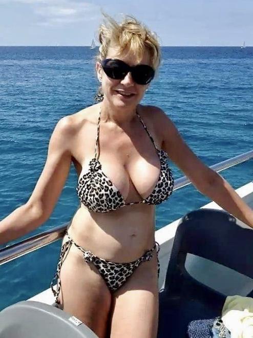 12P NN MILFs would you fuck this? How? Comment