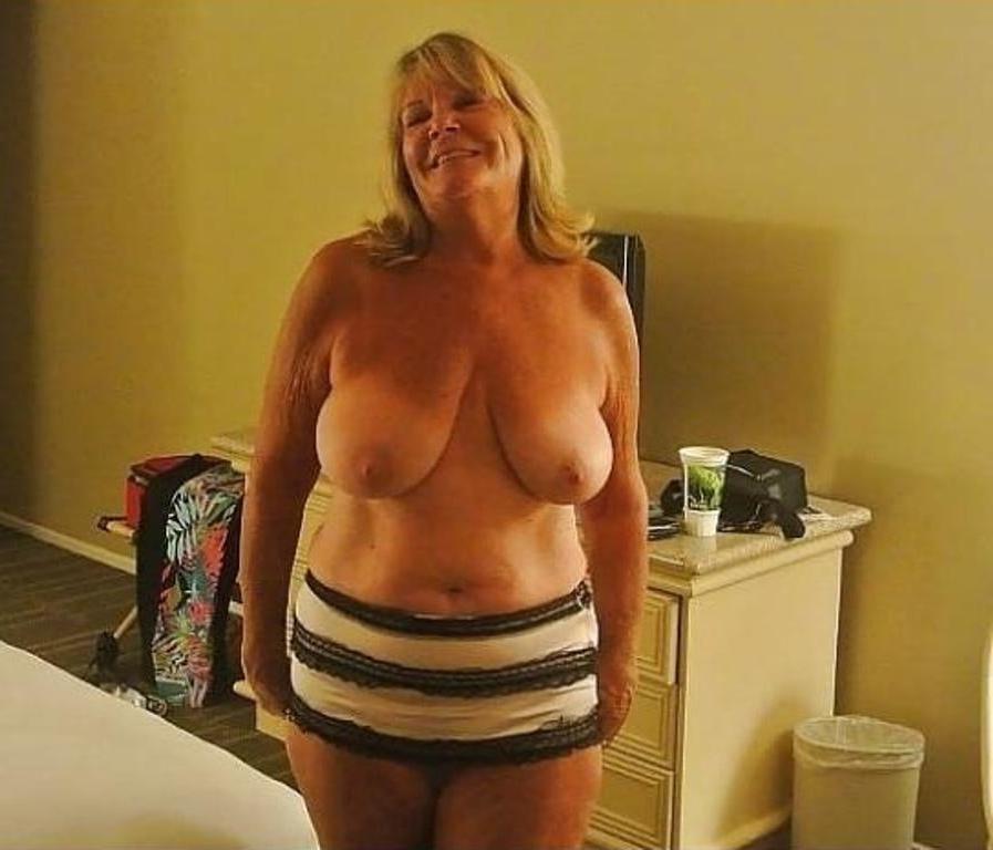 25P Older ladies I'd love to fuck