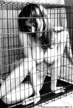 13P Caged women