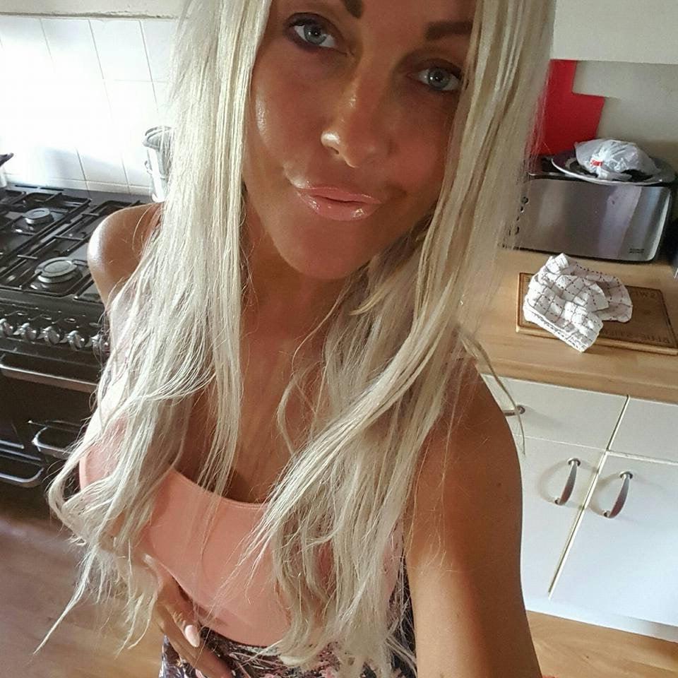 10P Sexy as fuck CHAV Slut