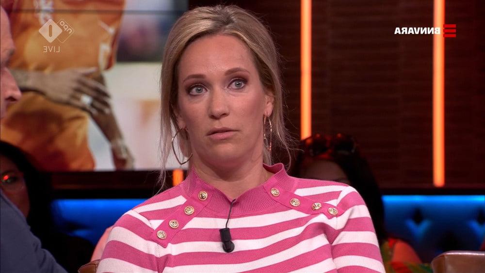 25P Dutch Presenter &amp; Hockey Player - Helene Hendriks 2