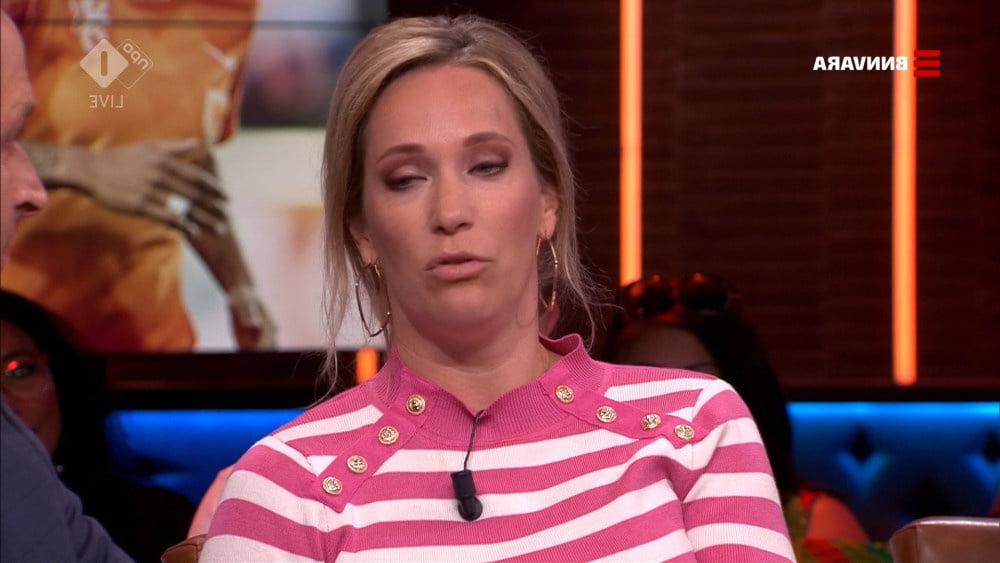 25P Dutch Presenter &amp; Hockey Player - Helene Hendriks 2