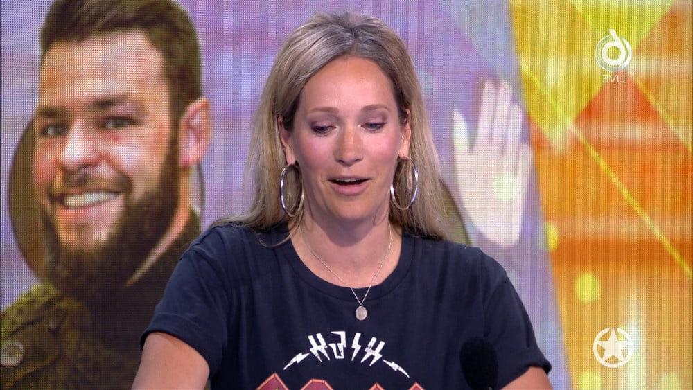 25P Dutch Presenter &amp; Hockey Player - Helene Hendriks 2