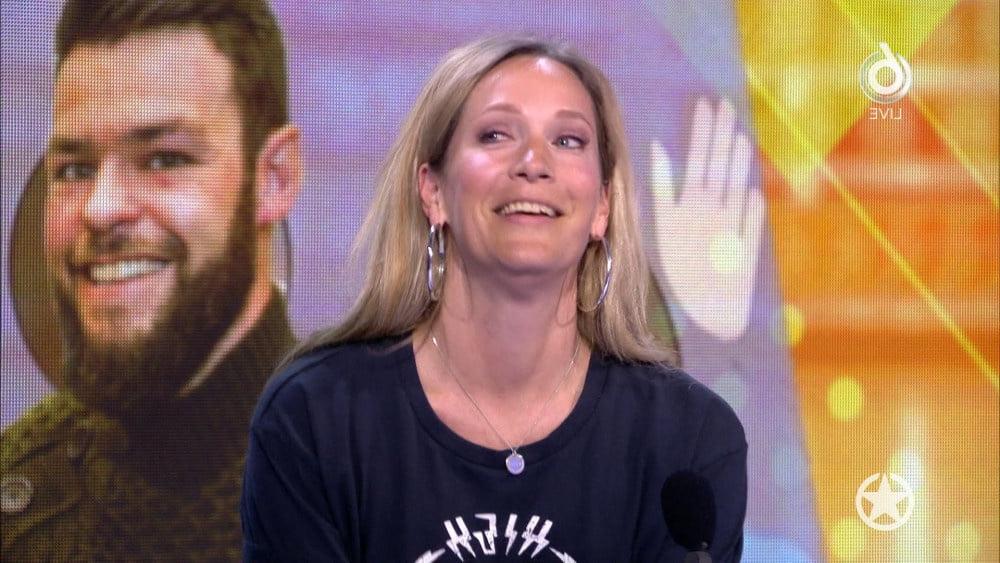 25P Dutch Presenter &amp; Hockey Player - Helene Hendriks 2