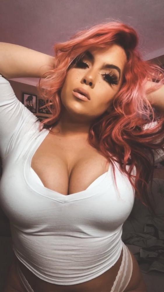 10P PAWG mature WHORE - 1